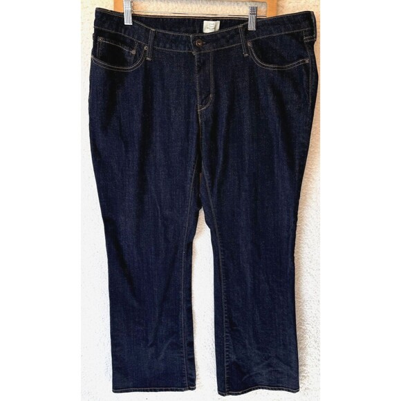 Levi's‎ Bold Curve Jeans Size 20 Womens Mid Rise Dark Wash Blue Denim Bootcut - Picture 1 of 11